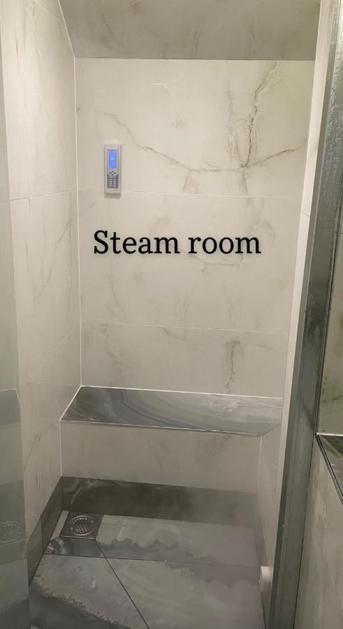 Luxury Apartment Edinburgh Centre With Steam Room Exterior foto